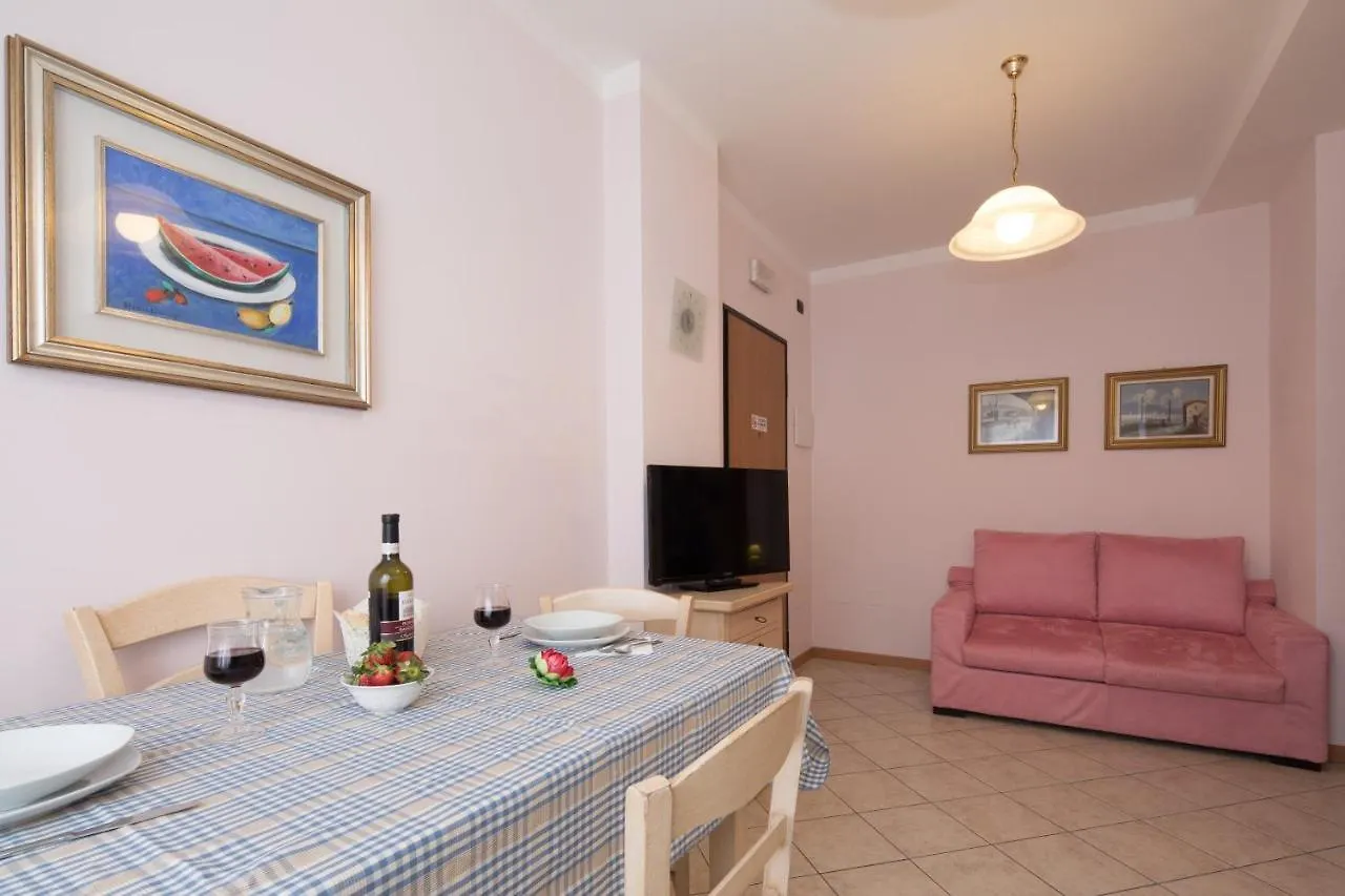 Residence Tre Trilo&Suites Rimini 2*,  Italien