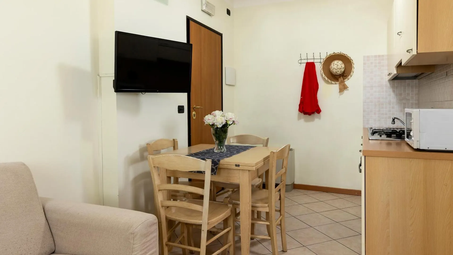 Residence Tre Trilo&Suites Rimini 2*,